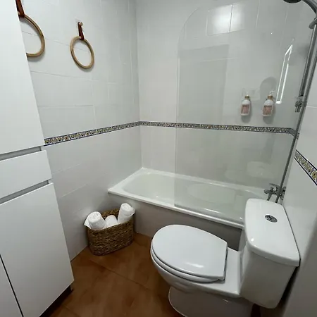 Atico En Piscina Y Jacuzzi Pilas