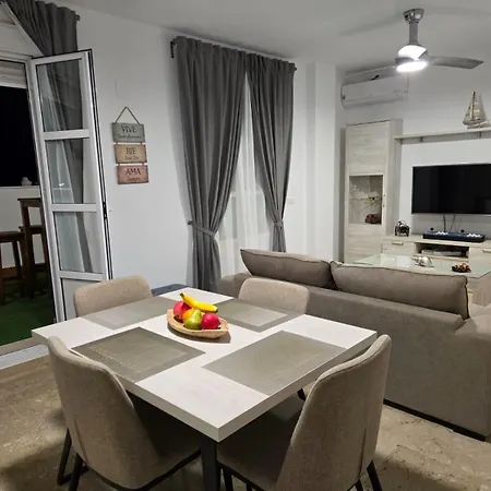 Apartment Atico En Piscina Y Jacuzzi