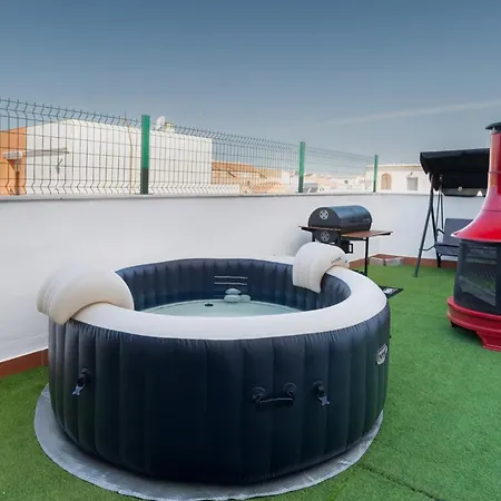 Atico En Piscina Y Jacuzzi * Pilas