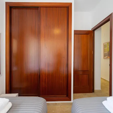 Atico En Piscina Y Jacuzzi Apartment