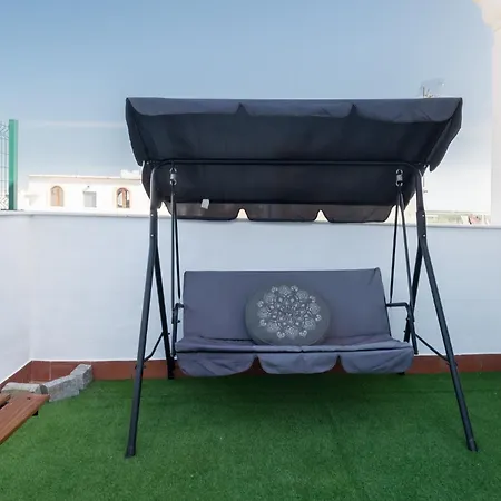 Atico En Piscina Y Jacuzzi Pilas