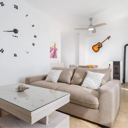 Apartment Atico En Piscina Y Jacuzzi Pilas